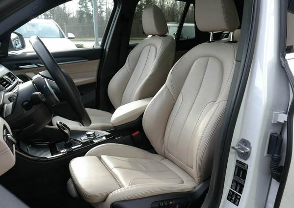 BMW X1 cena 159900 przebieg: 126942, rok produkcji 2019 z Gołańcz małe 211